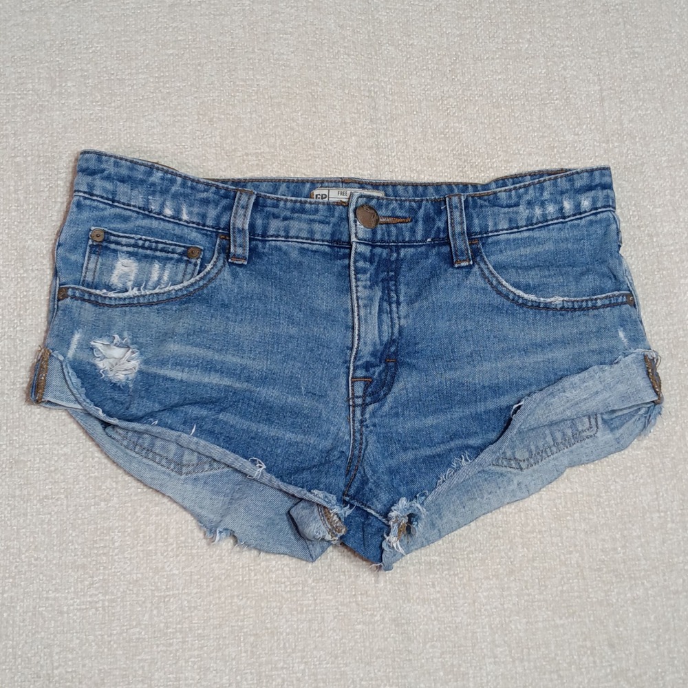 Free People Womens Blue Distressed Denim Cut Off Shorts Size 25 Low Rise Frayed